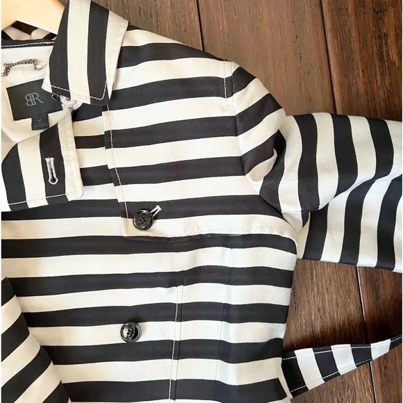 Banana Republic Striped Trench - Picture 14 of 15